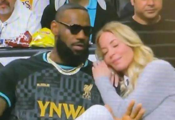 开云体育下载官网-韦少交易甩锅&amp;选布朗尼不感恩 巴斯苦詹姆斯已久